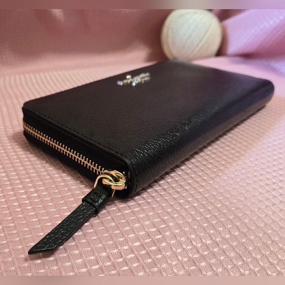 EUC Kate Spade Chelsea Large Continental Wallet - Picture 8 of 10